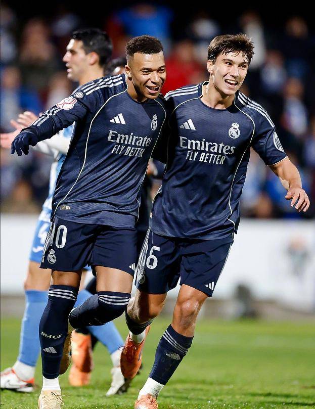 帕拉迪诺：我对下半场表现很满意，那不勒斯排榜首当之无愧